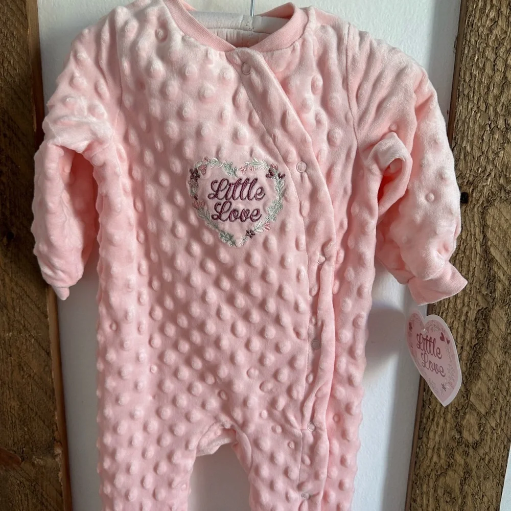 New Little Beginnings ‘Little Love’ Girl Soft Luxury snap footies sleep &Play
